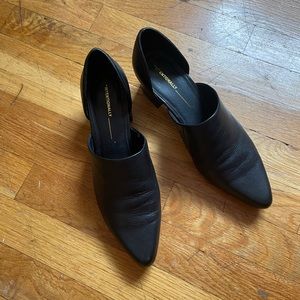 Intentionally Blank | PERF-HI HEEL BLACK | Size 40 | (slightly damaged)